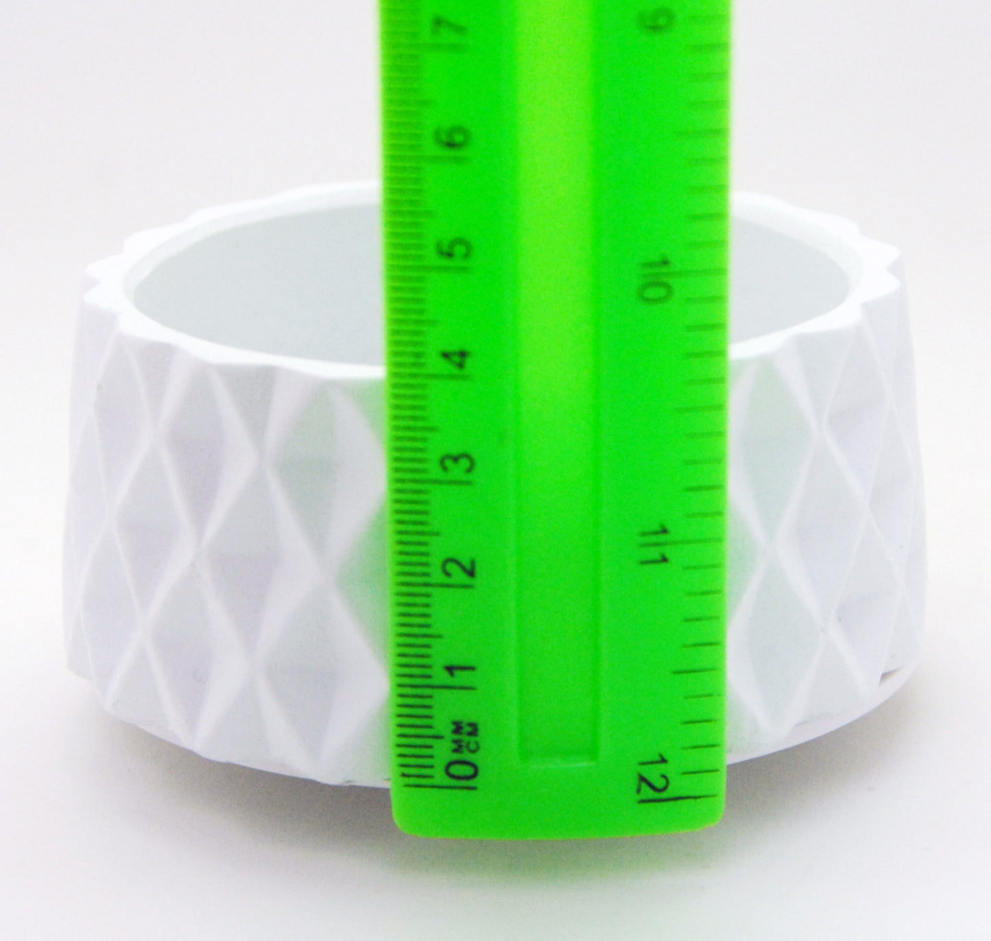 100mm Bastelset Polyresin Sockel weiß rund kubisch mit DIY-Schneekugel - 1x Schnee