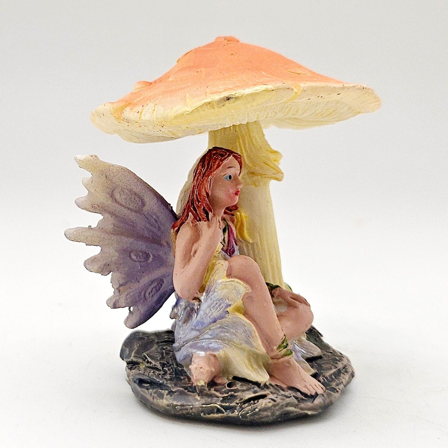 Innenmodell „Blumenfee unter Pilz“ Flügel lila - 46mm x 55mm - Schneekugelhaus