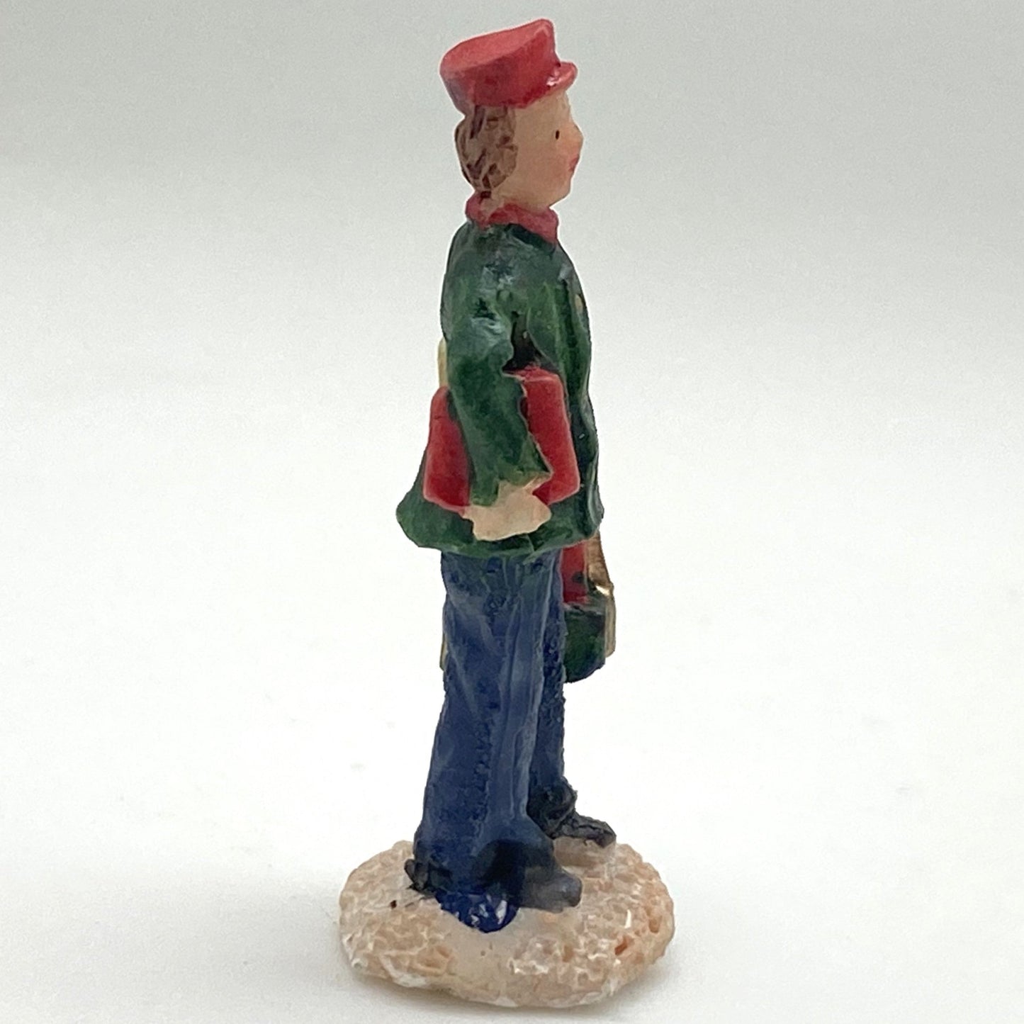 Innenmodell „Bote mit Geschenken“ - 25 x 43 mm - Schneekugelhaus
