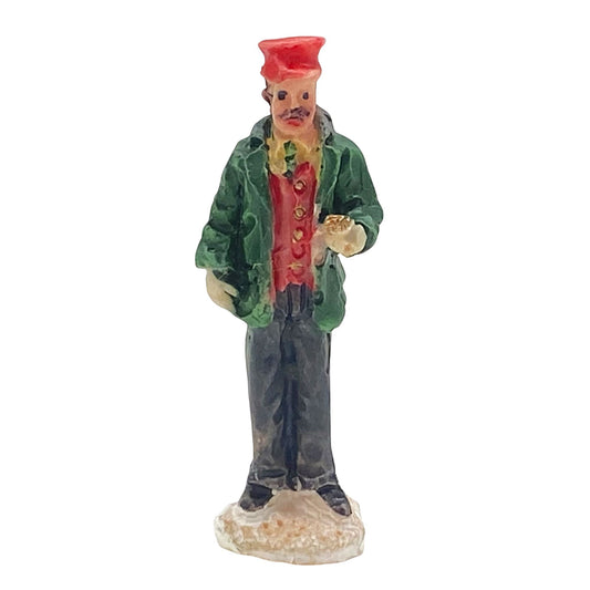 Innenmodell „Dienstbote mit grüner Jacke“ - 15 x 40 mm - Schneekugelhaus