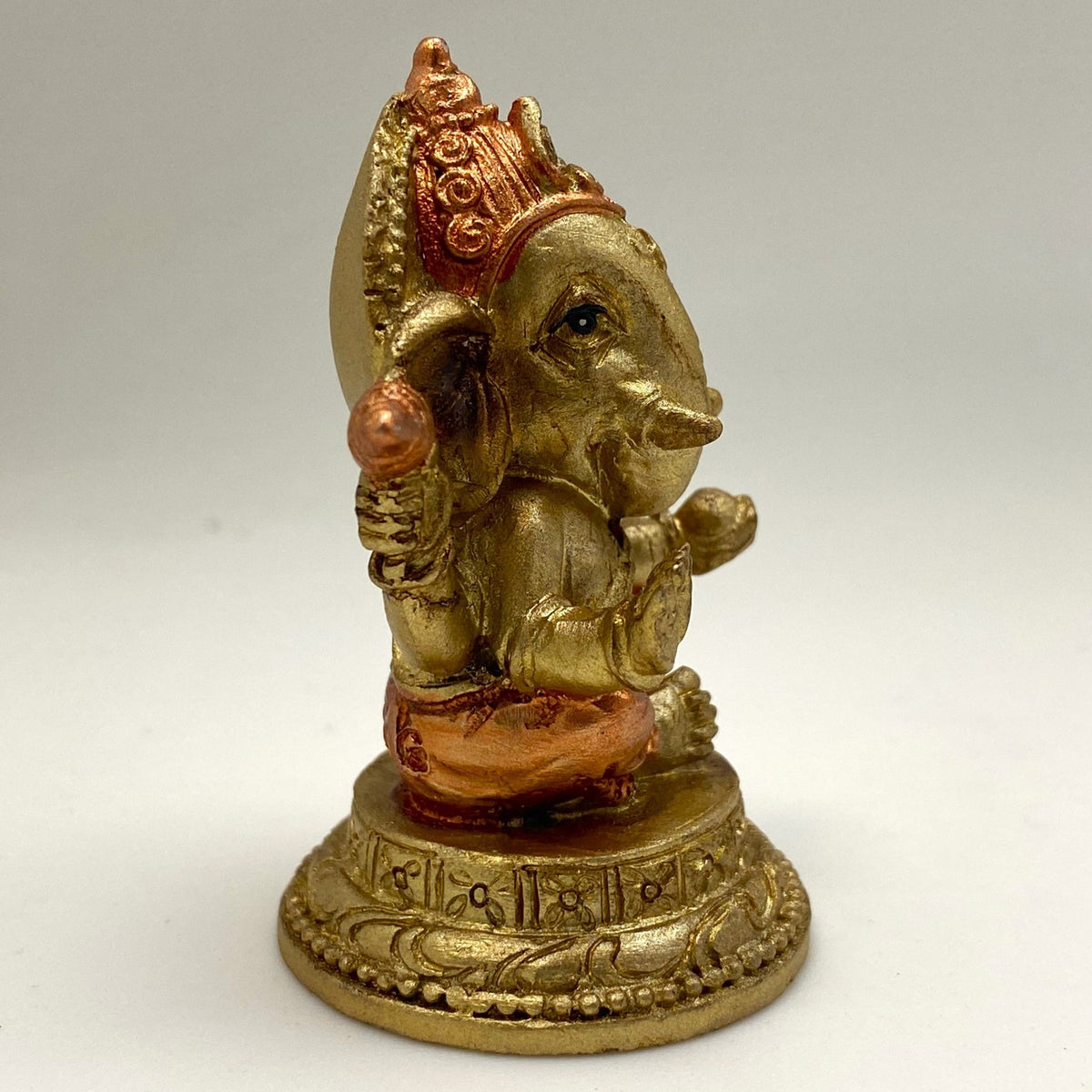 Innenmodell "Ganesha auf rundem Lotus - Sockel" - 35 x 70 mm - Schneekugelhaus