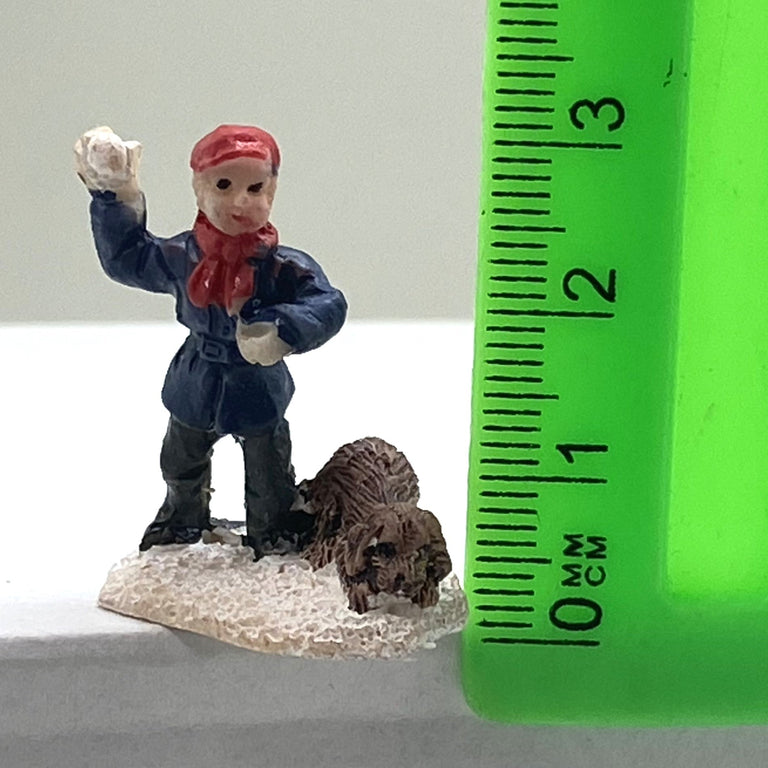Innenmodell „Junge mit Hund“ - 25 x 28 mm - Schneekugelhaus