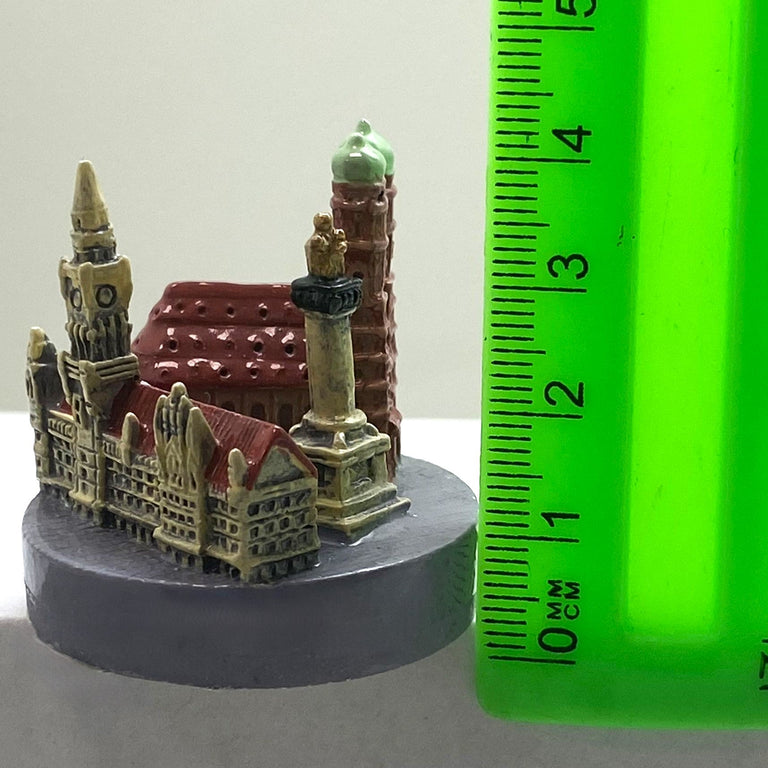 Innenmodell „München Marienplatz“ - 44 x 37 mm - Schneekugelhaus