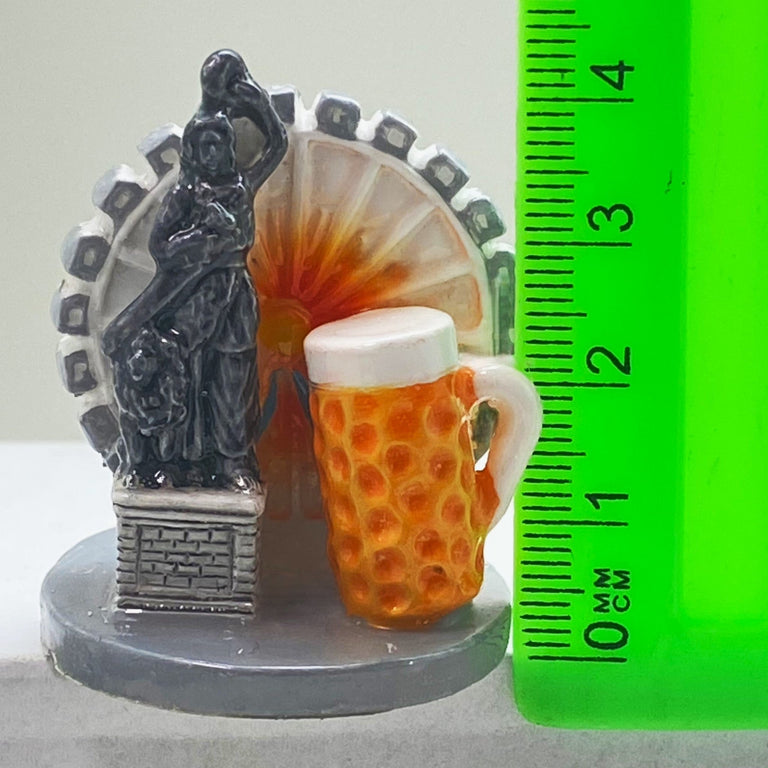 Innenmodell „Münchner Oktoberfest“ - 40 x 54 mm - Schneekugelhaus