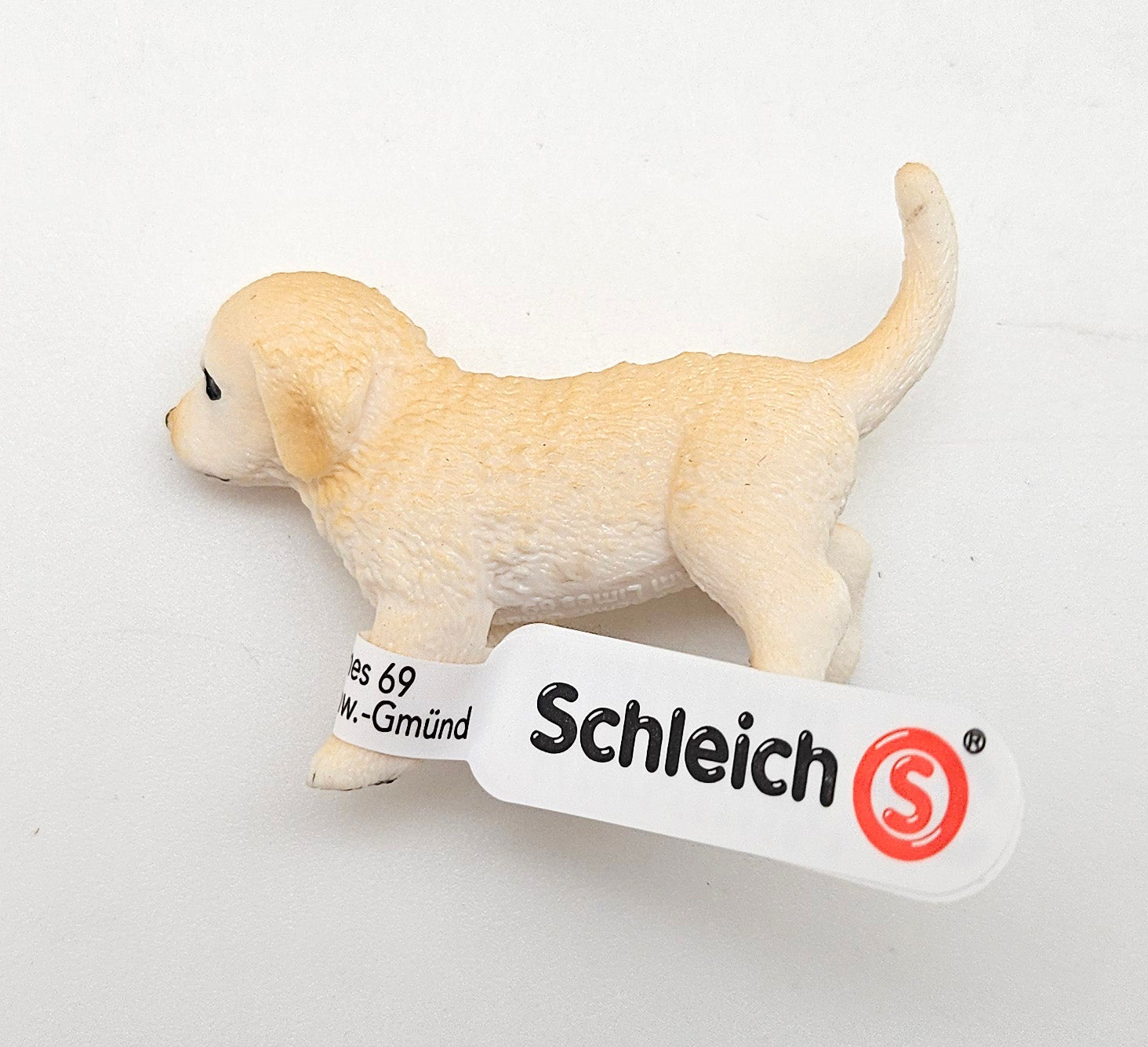 Innenmodell Schleich Tier Golden Retriever Welpe - 50 x 32 mm - Schneekugelhaus