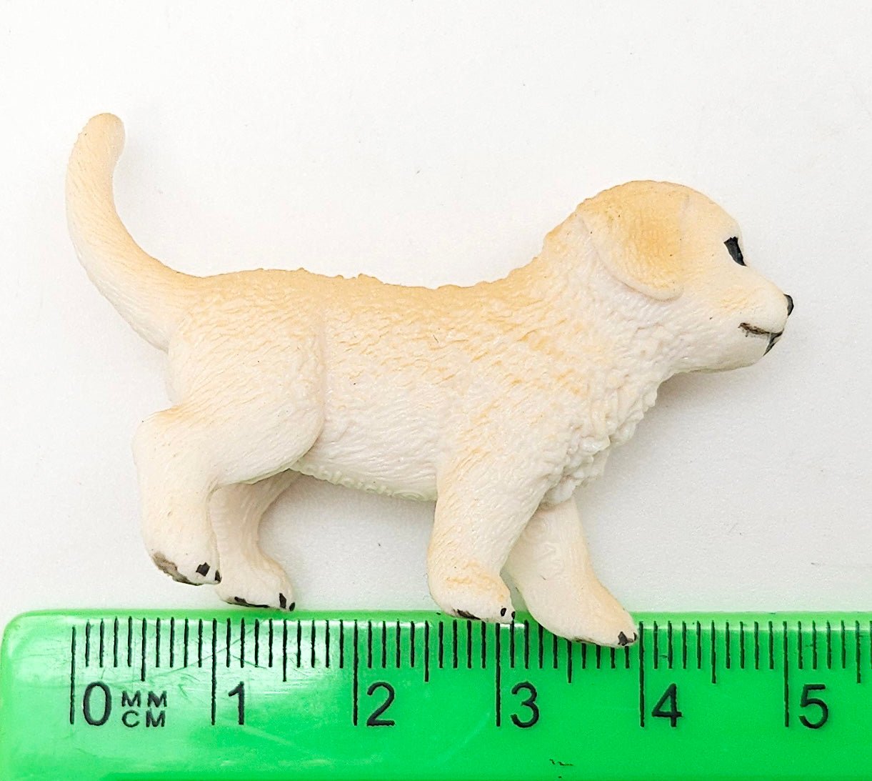 Innenmodell Schleich Tier Golden Retriever Welpe - 50 x 32 mm - Schneekugelhaus