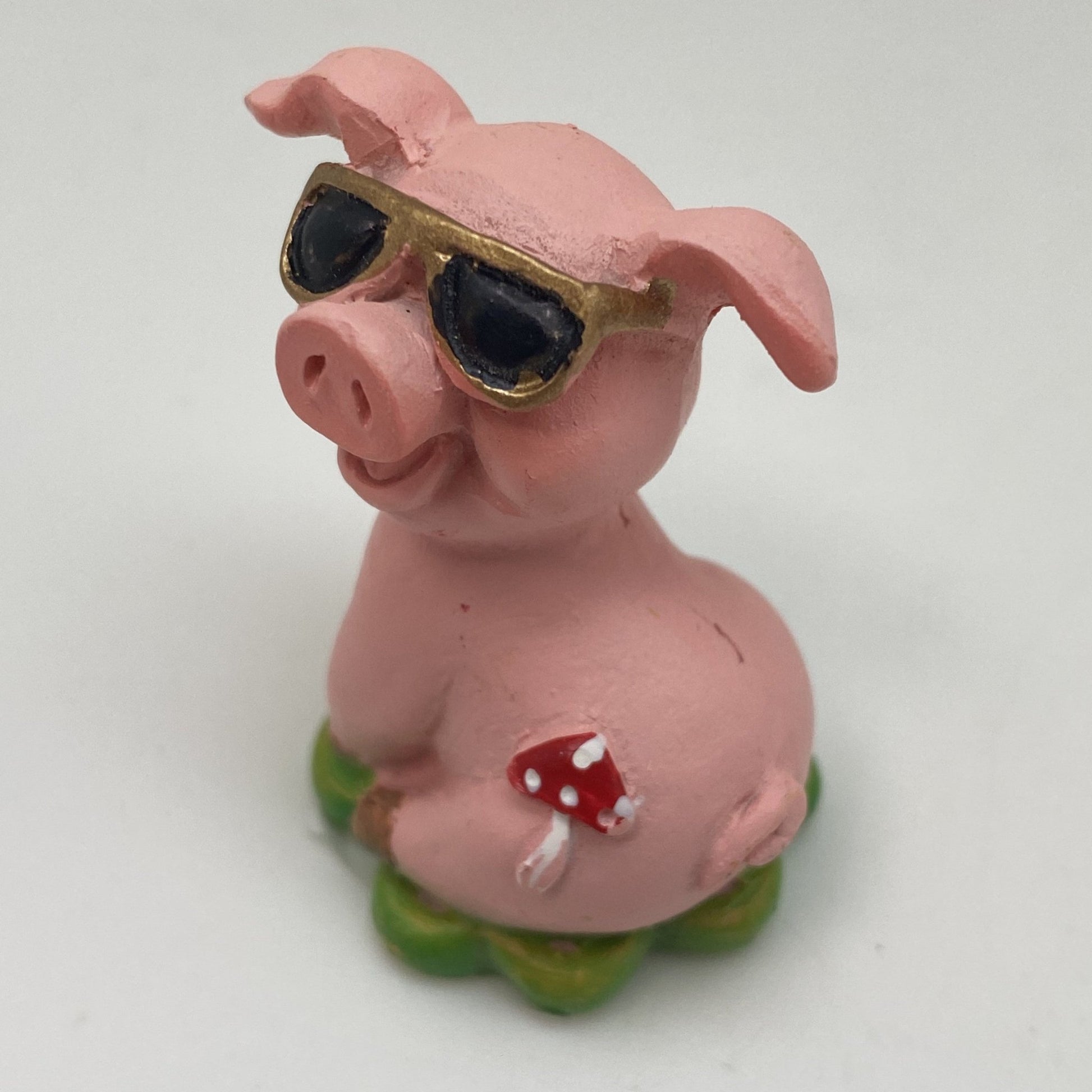 Innenmodell "Schwein mit Fliegenpilz-Marke" - 40 x 45 mm - Schneekugelhaus