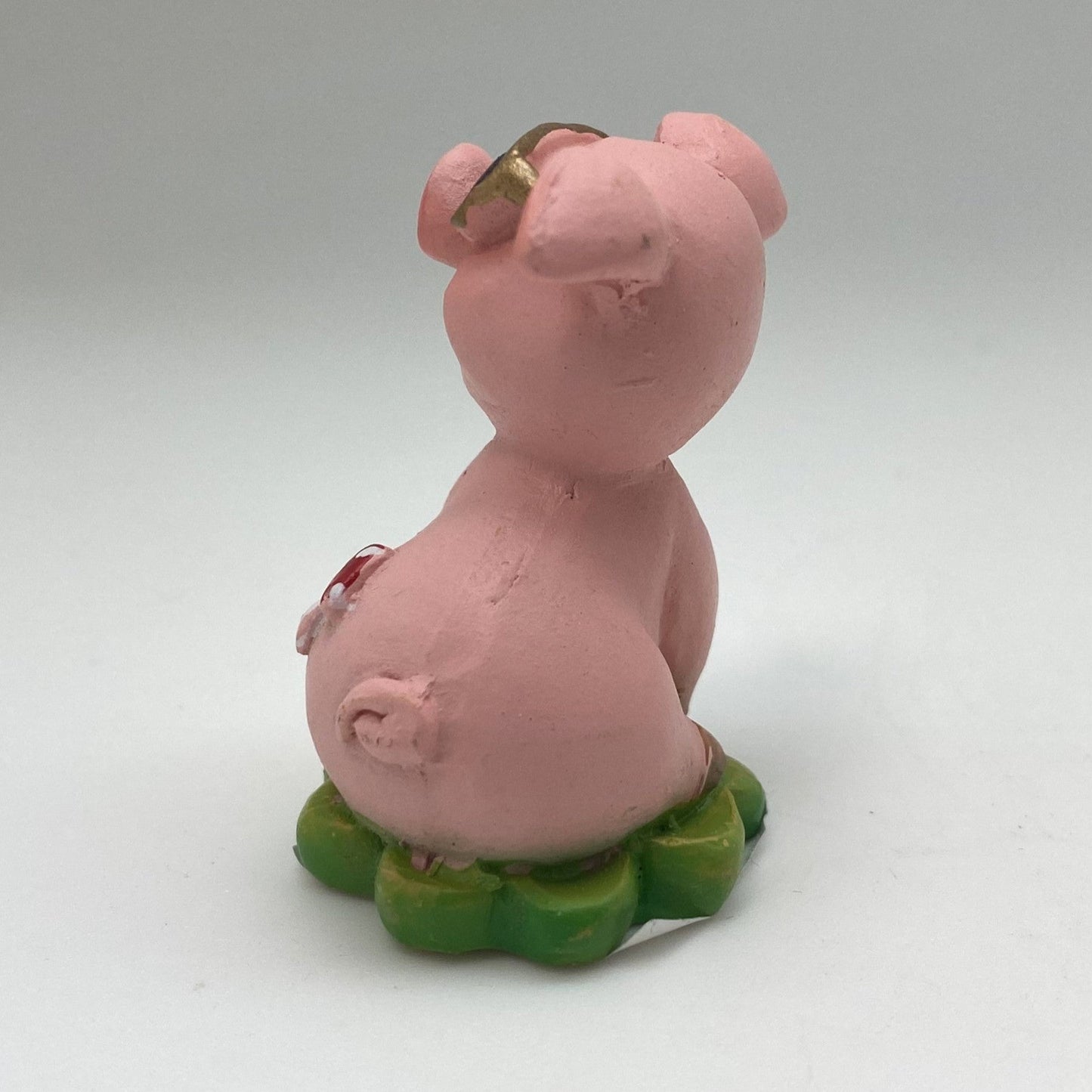 Innenmodell "Schwein mit Fliegenpilz-Marke" - 40 x 45 mm - Schneekugelhaus