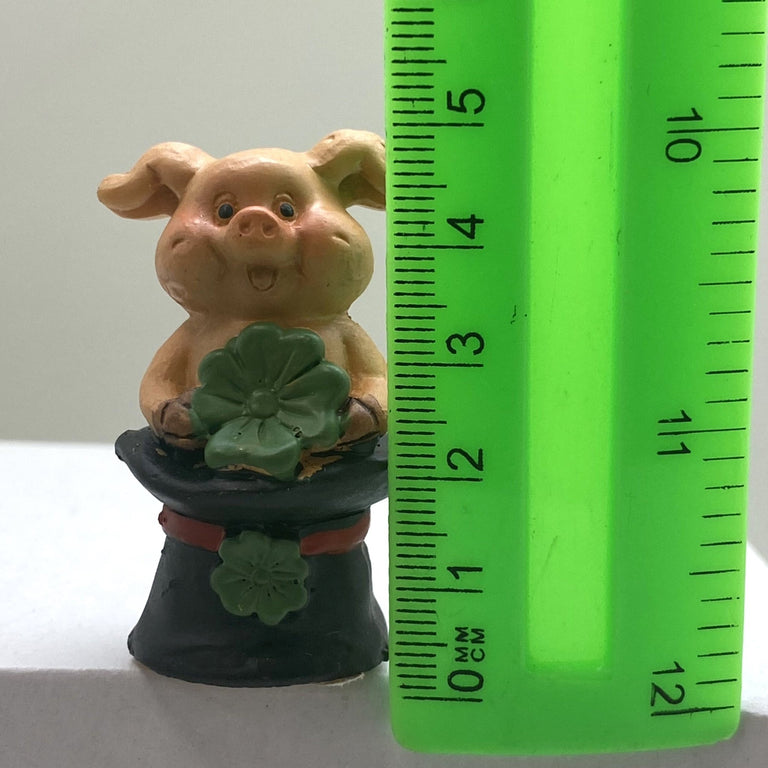 Innenmodell "Schwein mit Kleeblatt" - 30 x 47 mm - Schneekugelhaus