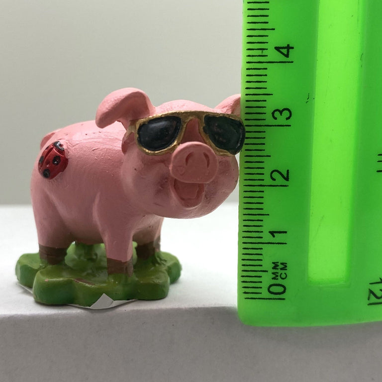 Innenmodell "Schwein mit Marienkäfer-Marke" - 40 x 45 mm - Schneekugelhaus