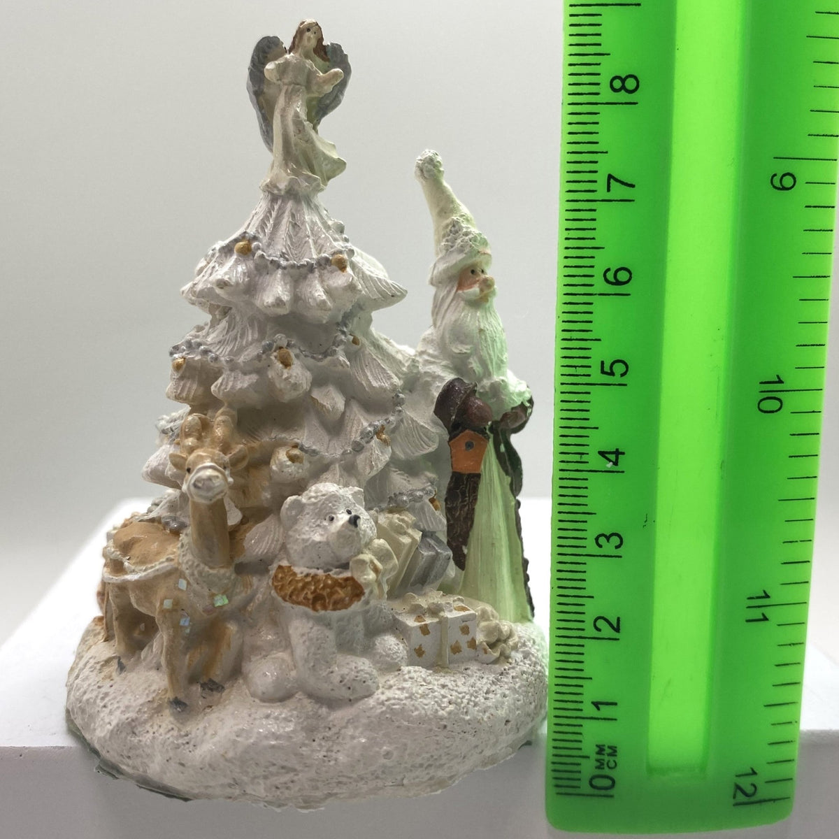 Innenmodell "Weihnachtsmann Christbaum weiß braun beige" - 64 x 85 mm - Schneekugelhaus