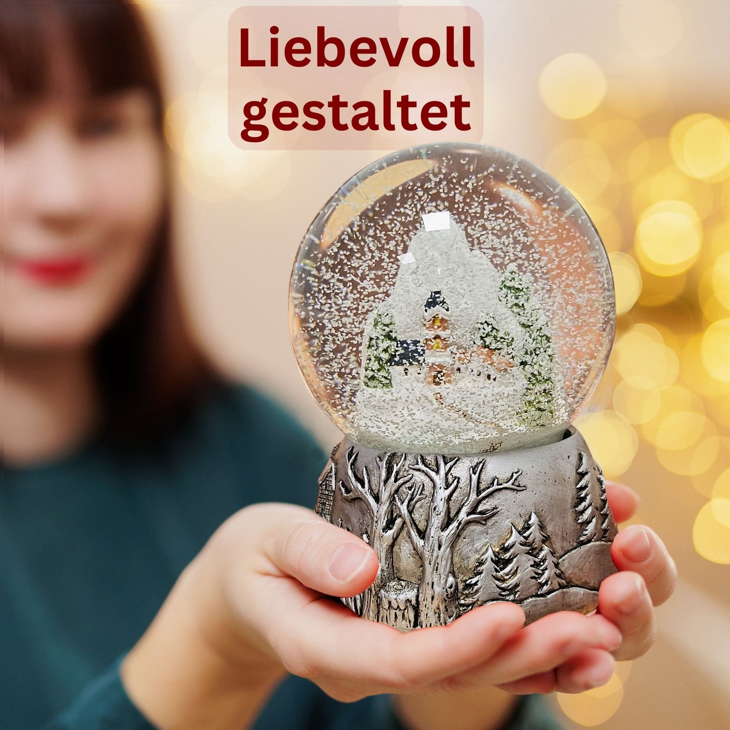 Nostalgische Schneekugel Bergdorf Silber Landschaft 100 mm Durchmesser mit Spieluhr - Schneekugelhaus