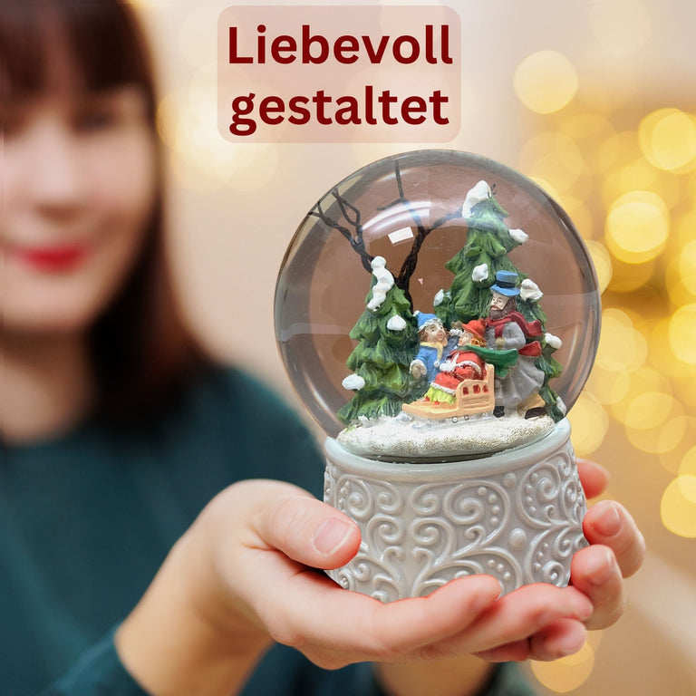 Nostalgische Schneekugel Familienspaziergang Ornamente 100 mm Durchmesser mit Spieluhr - Schneekugelhaus