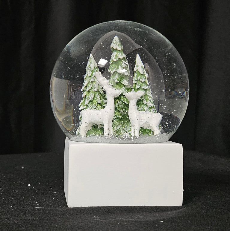 Schneekugel 2 Rehe auf Sockel weiß eck "PURE - Line" 10 cm Durchmesser - Schneekugelhaus
