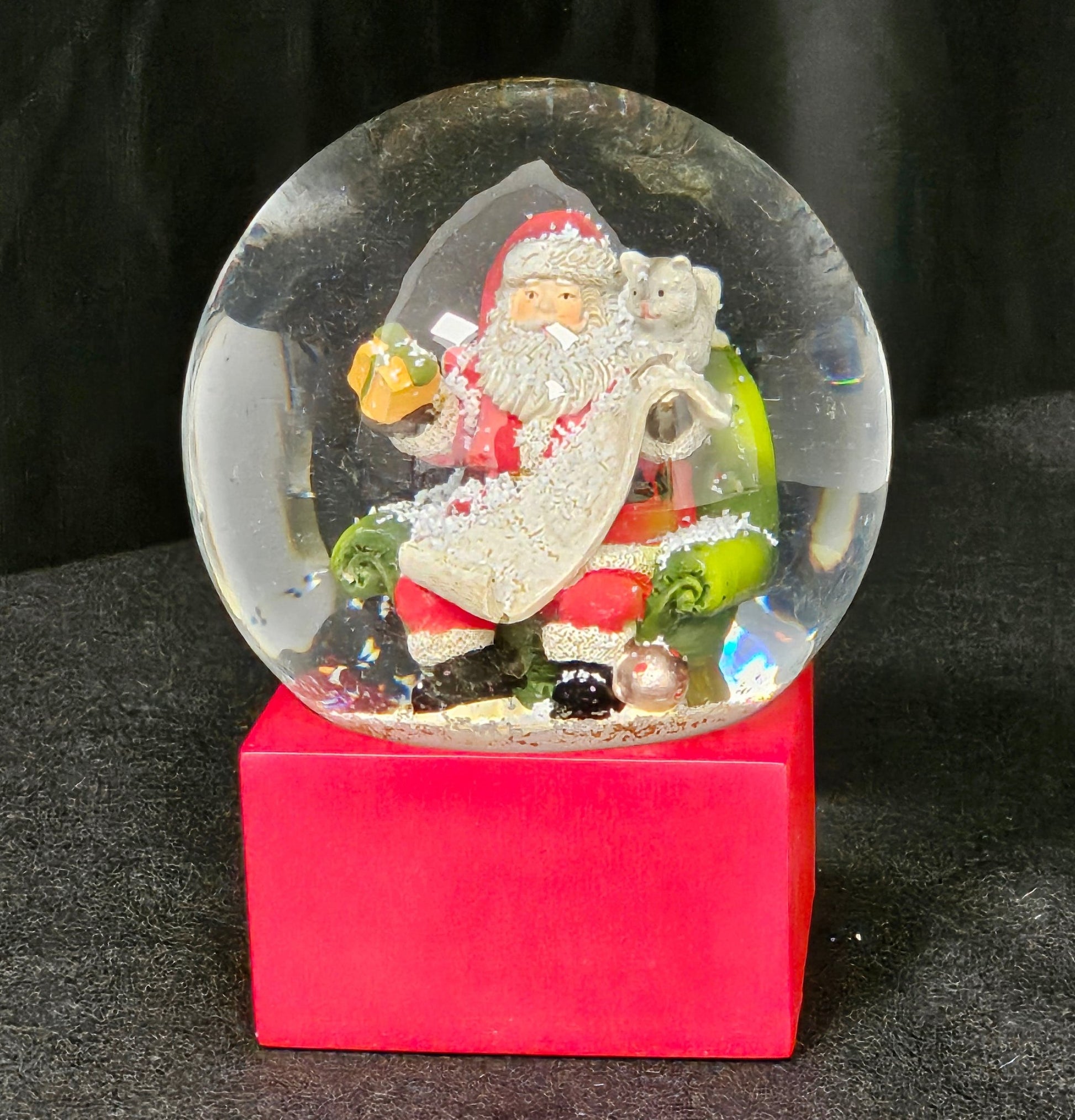 Schneekugel Santa Geschenkeliste rot eck "PURE - Line" 10 cm Durchmesser - Schneekugelhaus