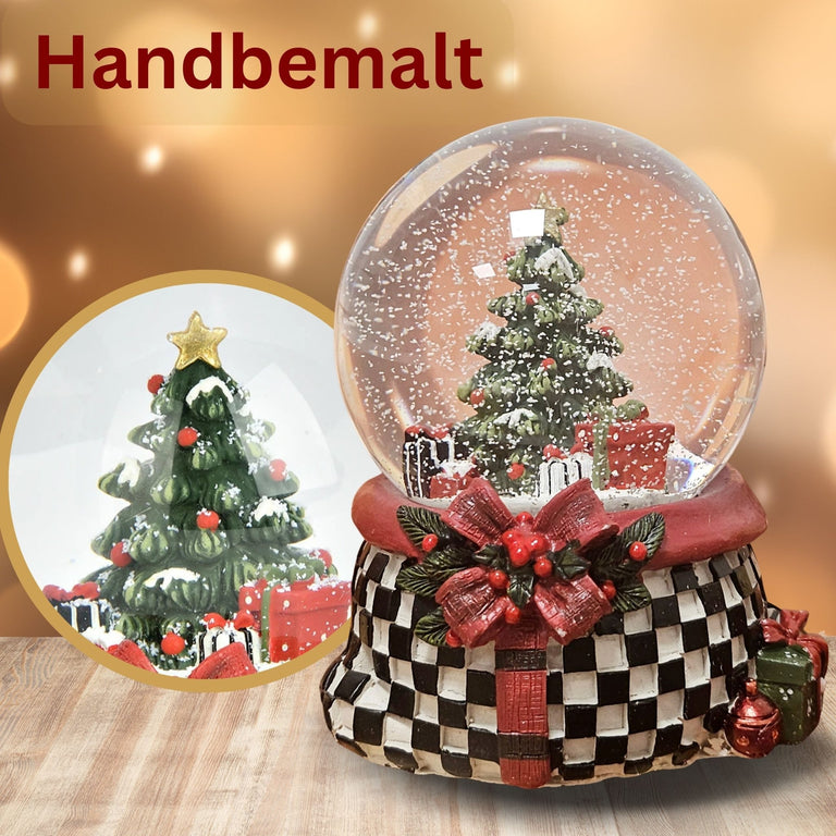 Stylische Schneekugel Weihnachtsbaum Geschenke Karomuster 100 mm Durchmesser mit Spieluhr - Schneekugelhaus