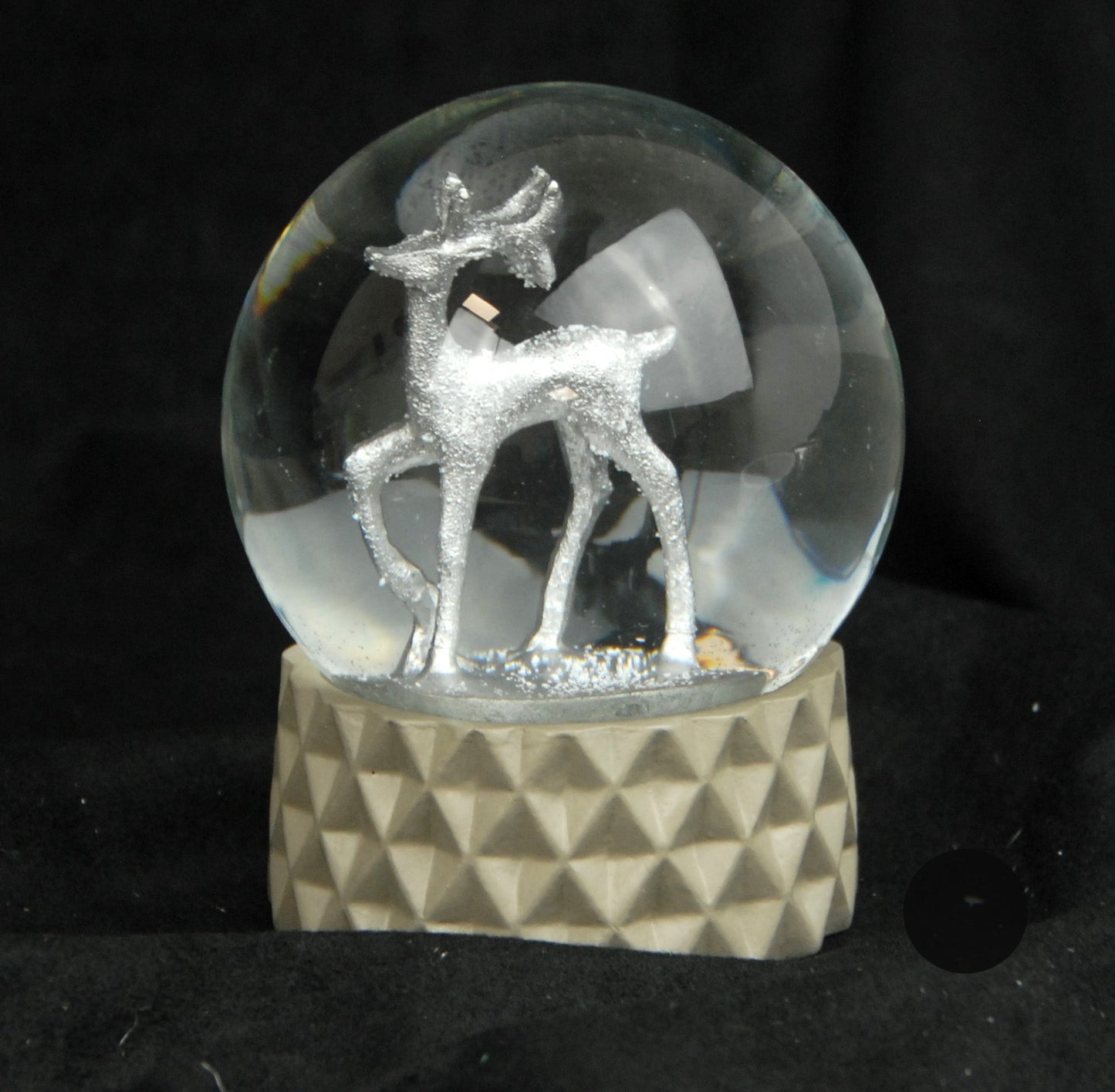 Schneekugel Hirsch silber sand farben kubisch "PURE-Line" 10 cm Durchmesser - Schneekugelhaus