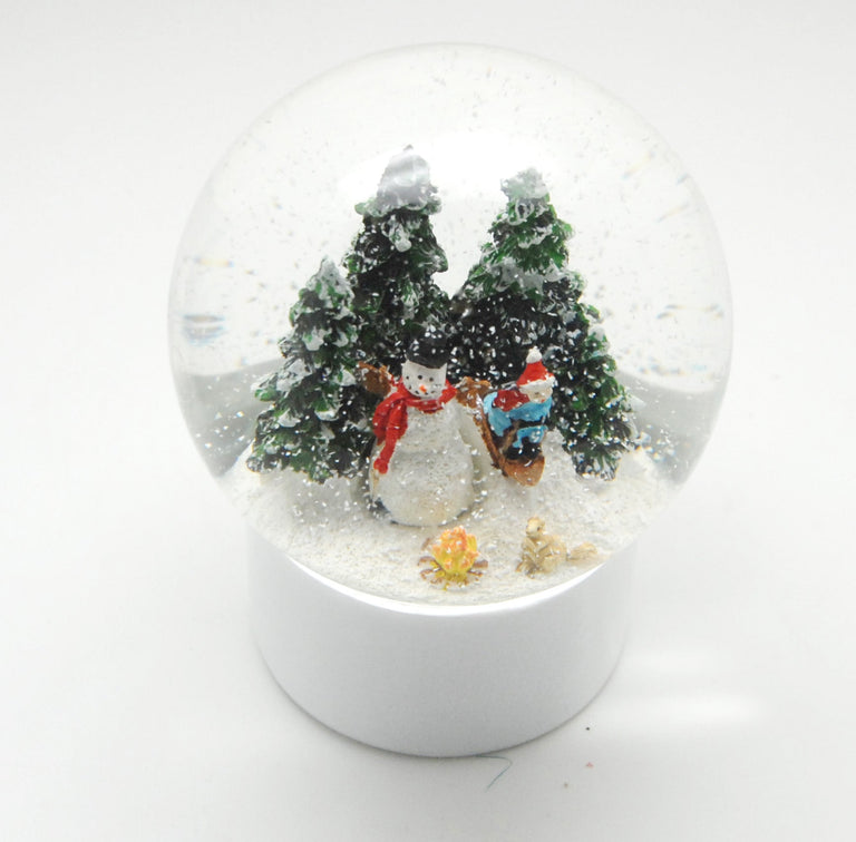 Schneekugel Schneemann auf Sockel weiß rund "PURE-Line" 10 cm Durchmesser - Schneekugelhaus